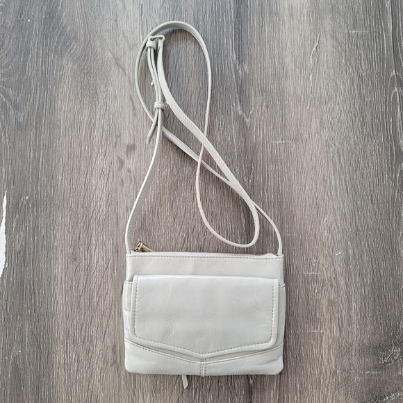 HOBO Bags Hobo Amble Leather Crossbody In Cloud Color Poshmark